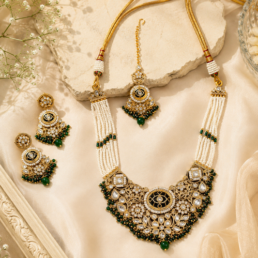 Divya Kundan Necklace Set