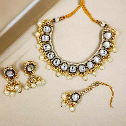 Ivory Kavya Kundan Necklace