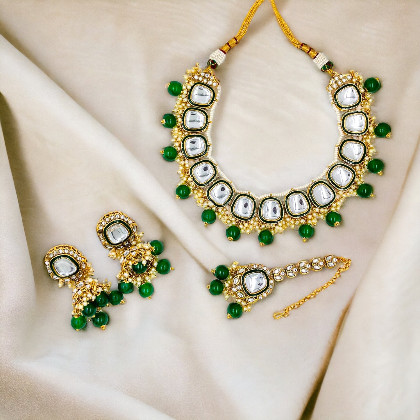 Emerald Kavya Kundan Necklace