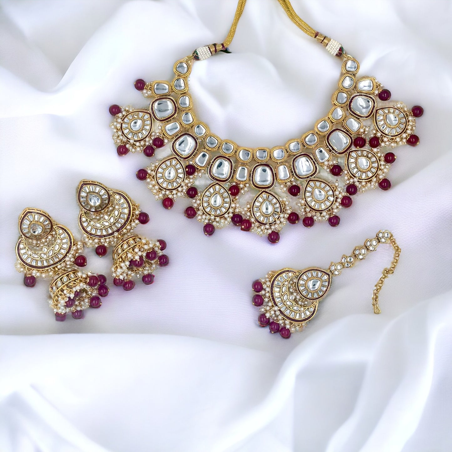 Maroon Bhavya Kundan Necklace